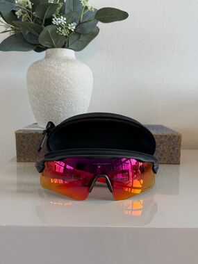 Oakley Oakley
OO9208 Radar® EV Path®